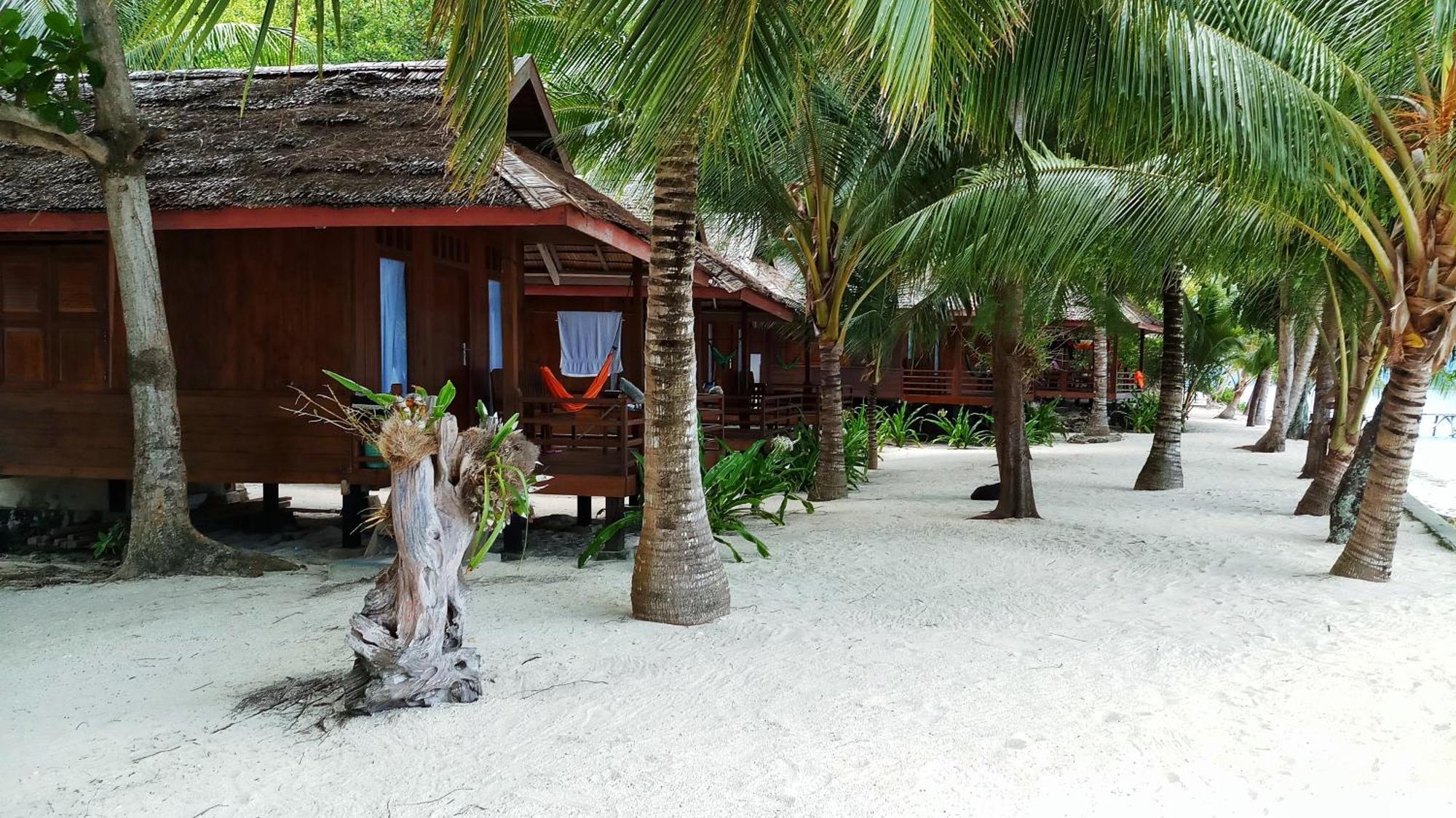 Bolilanga Island Resort - Togean Island Angkayo Экстерьер фото